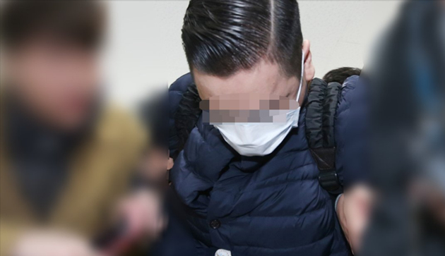 SK集團創業人孫子崔某於1日下午進入仁川地方警察廳接受調查。