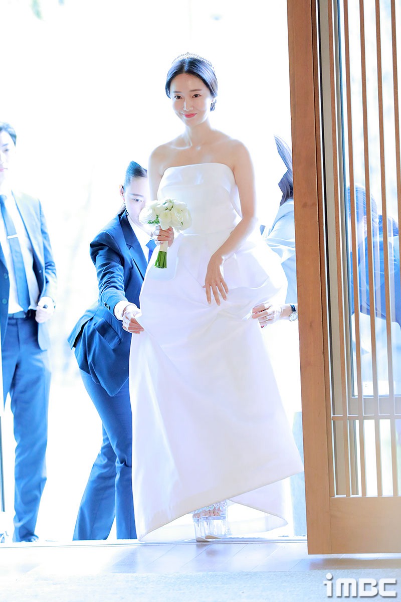李貞賢與圈外人士舉行婚禮 婚紗照曝光優雅大氣【組圖】【4】