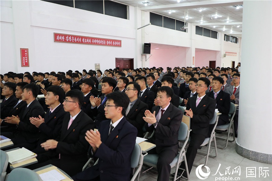 朝鮮首家漢語考試中心在平壤科技大學舉行揭牌儀式。（人民網記者 莽九晨攝）