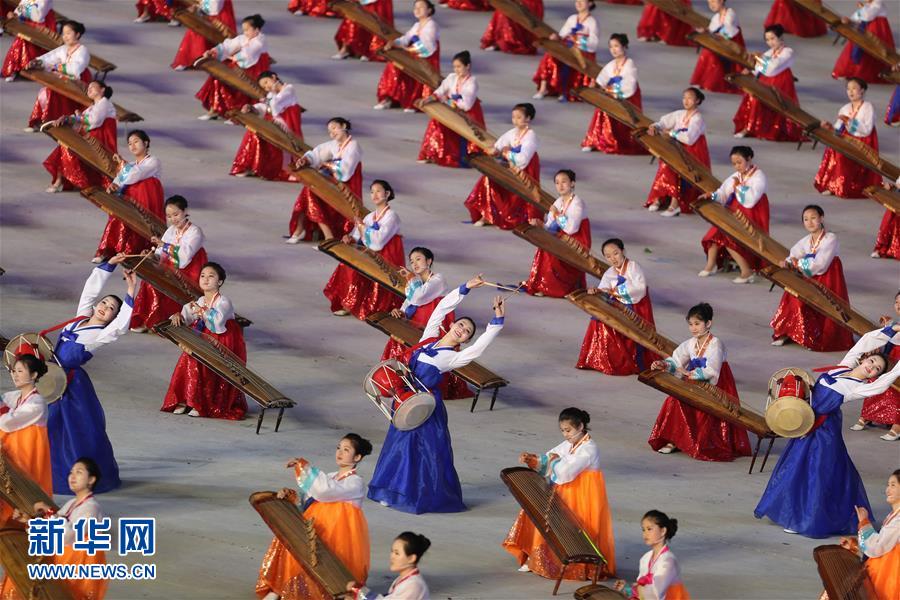 這是6月3日在朝鮮平壤五一體育場拍攝的演出現場。新華社記者 程大雨 攝