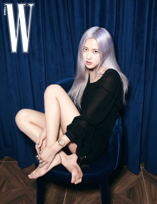 BLACKPINK朴彩英最新雜志海報公開 “澳洲玫瑰”紫發披肩神秘夢幻【組圖】【2】