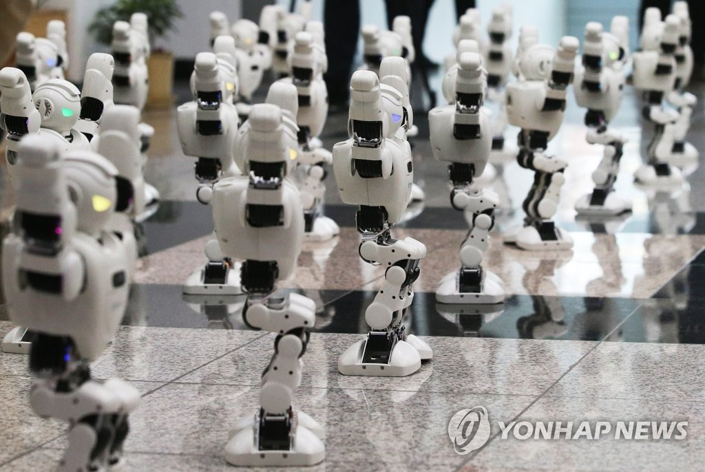 科技帶來視覺盛宴！韓地方政府大樓上演機器人舞蹈【組圖】【6】