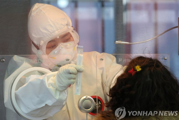 韩政府：防疫措施效果显现 疫情现拐点