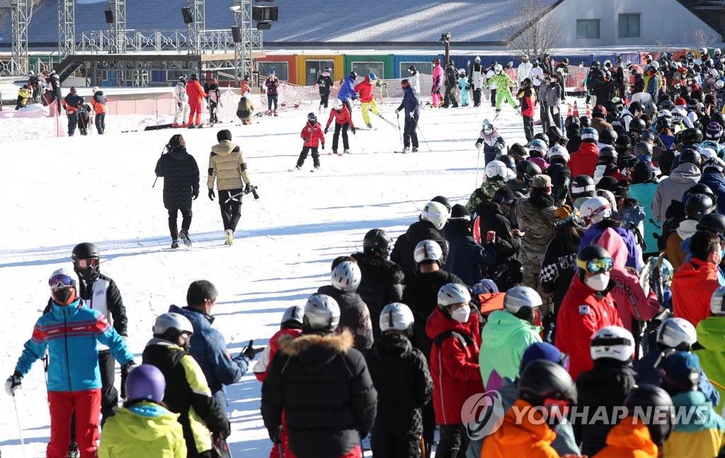 【圖】馳騁雪原！韓國滑雪場開業第一周人氣火爆【4】