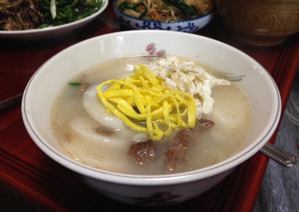 【韩国冷知识】韩国人过春节为啥吃年糕汤？