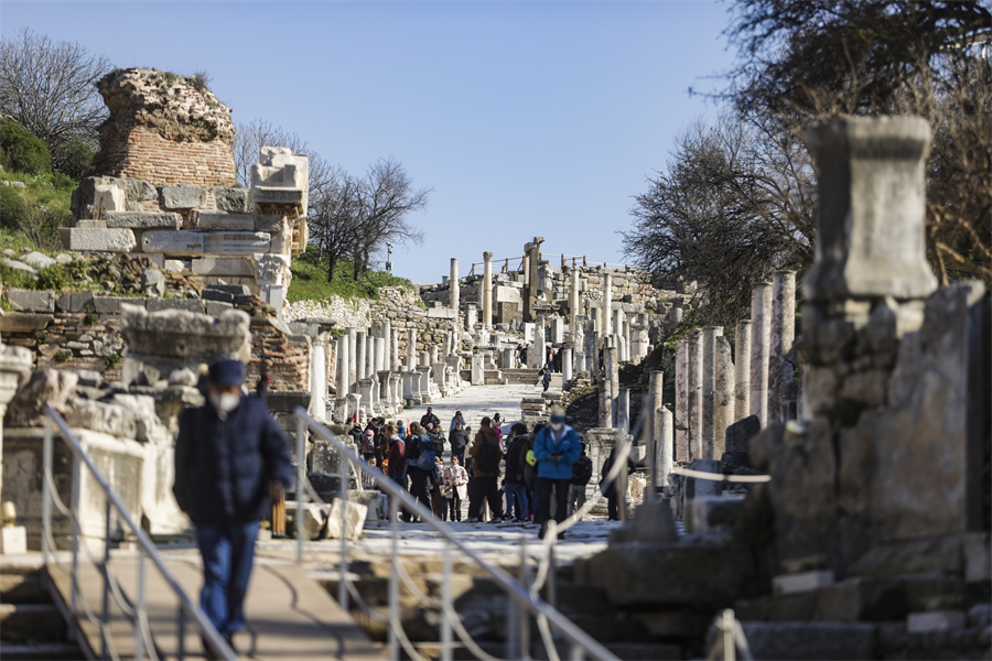 土耳其以弗所古城吸引大批游客