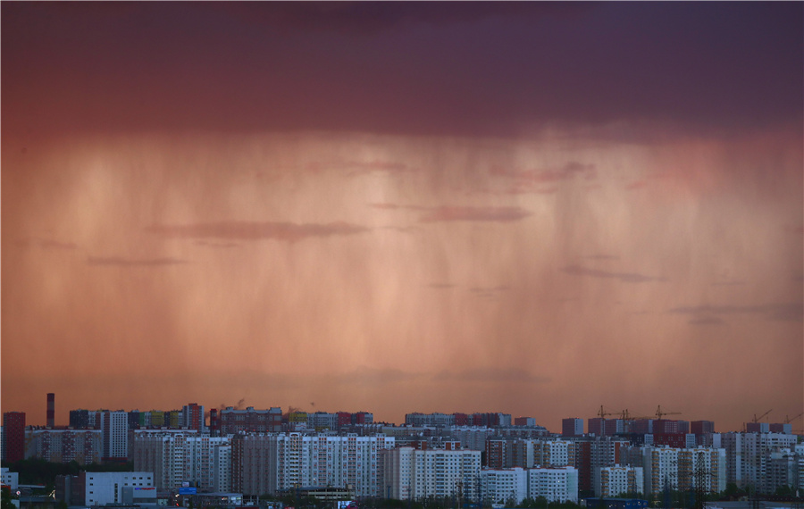 俄羅斯莫斯科陰雨天氣 烏雲景觀宛如大片
