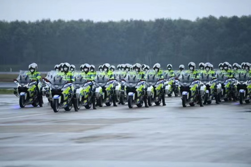 ����������ھ����ں��й�����־Ը����ʿ�ź������5��