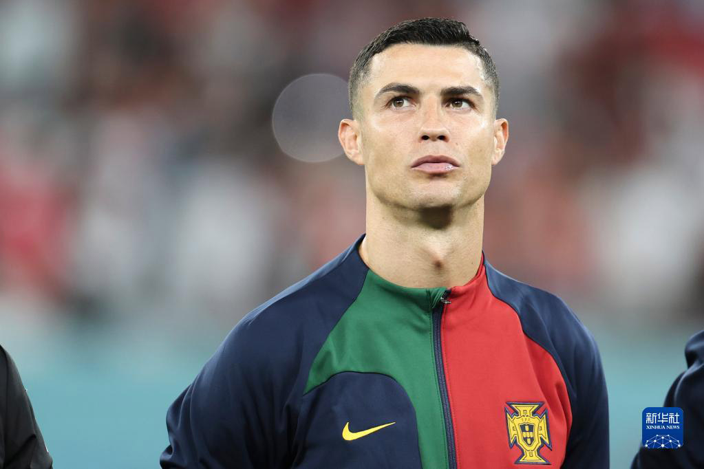 12月2日，葡萄牙隊球員克·羅納爾多在比賽前。新華社記者 曹燦 攝