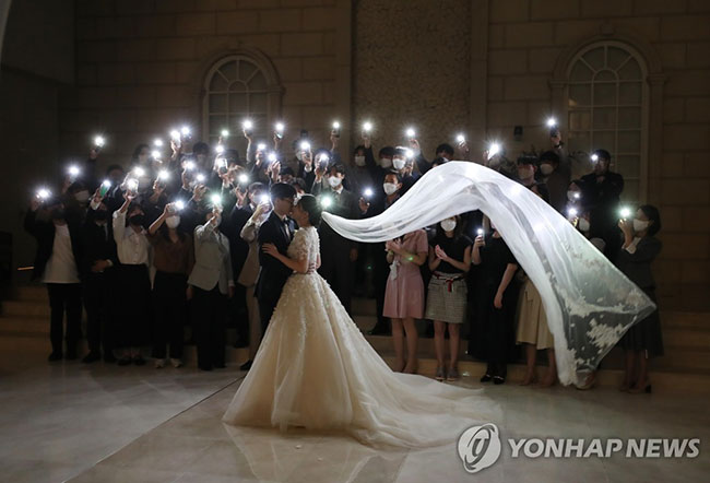 统计：韩国2021年结婚人数大幅减少