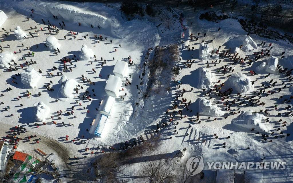 【组图】韩国江原道：雪雕作品吸引游人驻足【14】
