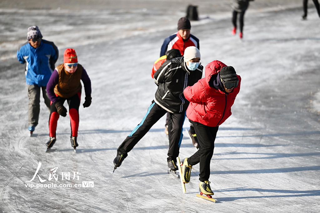 遼寧沈陽：冰上運動熱起來