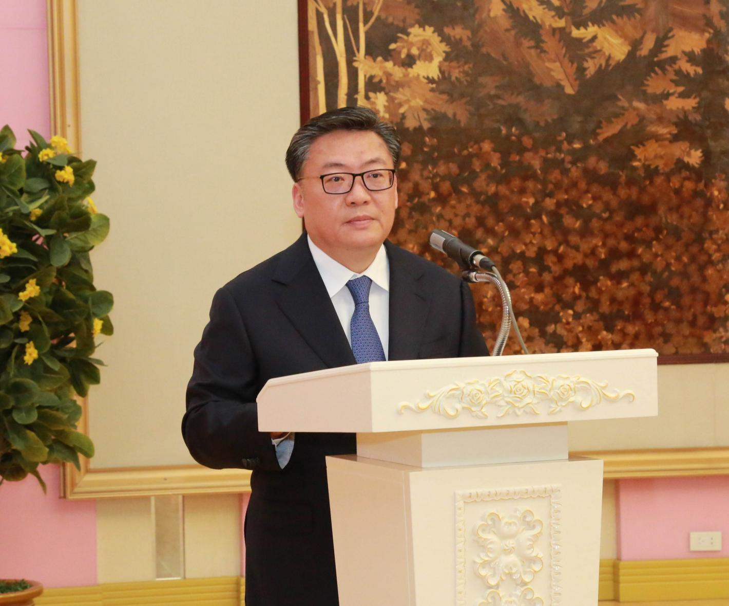 圖為中方代表團副團長、上海市委常委、宣傳部部長趙嘉鳴在宴會上致辭。中國駐朝鮮使館供圖