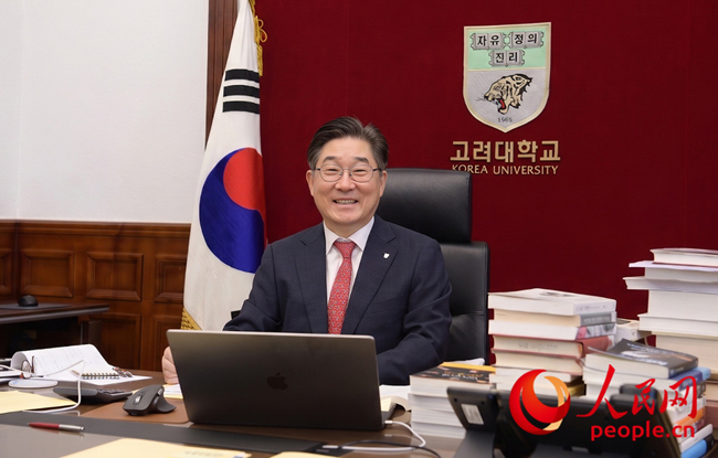 【系列报道】探问韩国教育的未来——专访高丽大学校长金东元
