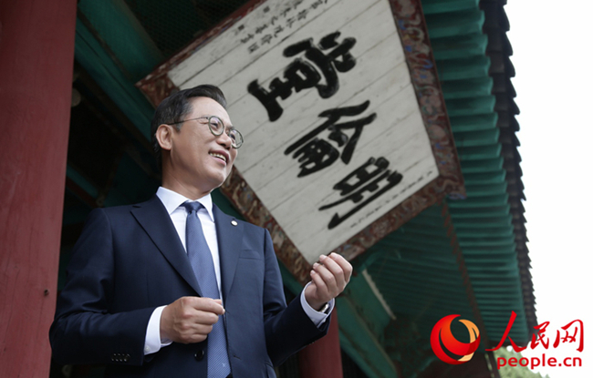 【系列报道】探问韩国教育的未来——专访成均馆大学校长刘址范