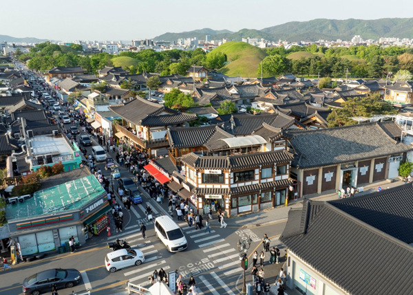 韩国庆州皇理团路 [韩国小工商业者市场振兴公团供图]