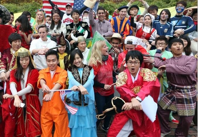 韩高丽大学举办2012外国留学生节