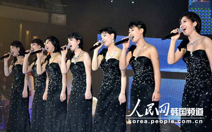 朝鲜连日举办牡丹峰乐团新年演出 盛况空前（朝中社图片）