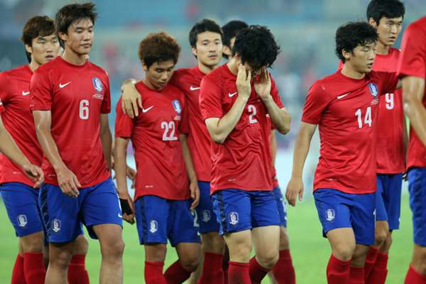 亚杯韩国男足1比2不敌日本日本队首次夺冠(图