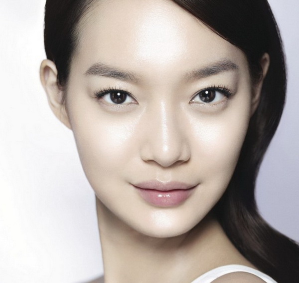 韩国年轻女明星中谁是化妆品商新宠儿 (3)