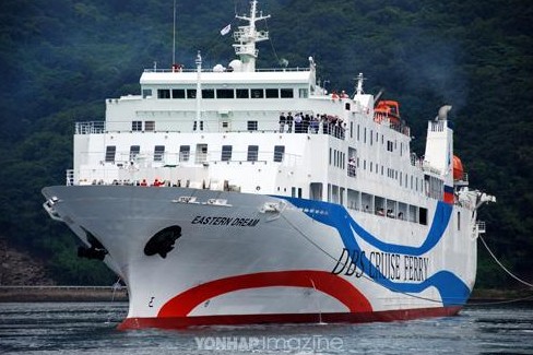 中韩赴日大型邮轮锐减 重创日本地方政府收入图为韩国直达日本的游轮。图片来源；韩国网络