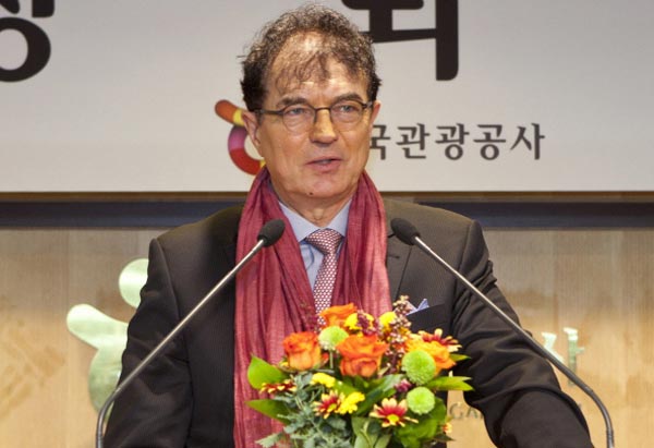 韩国观光公社社长被曝出入色情场所而辞职