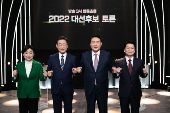 韩国总统选举临近 候选人对战格局突变