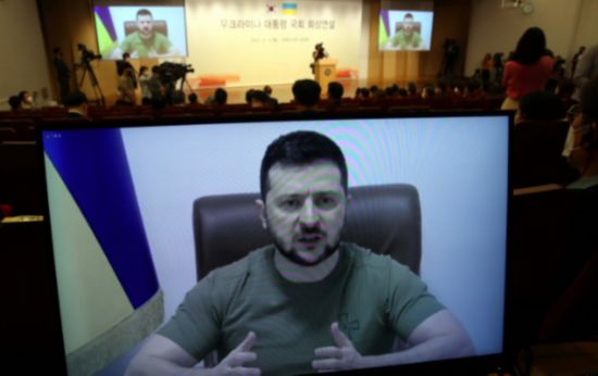 澤連斯基對韓國會視頻演講請求軍事援助，韓網友：我們不是北約成員國