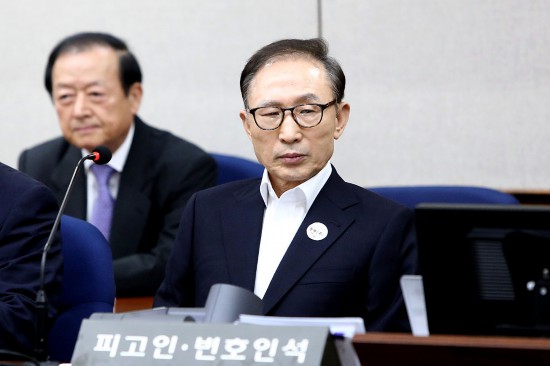 特赦李明博在韓引爭議，韓媒稱“政治把戲”