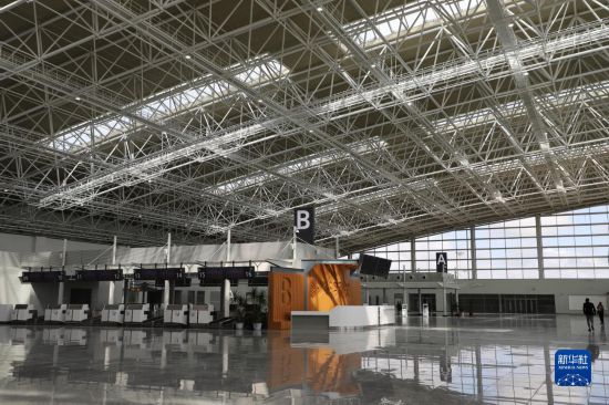 中企承建安哥拉首都新机场举办开航庆典