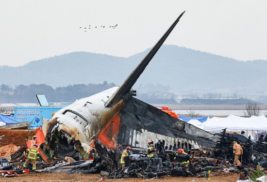 韩国公开更多空难细节 波音737